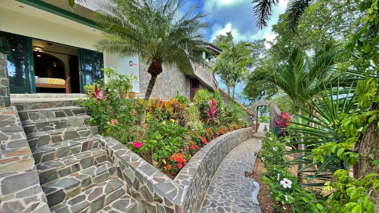 Готель Tropical Hideaway Port Elizabeth Екстер'єр фото