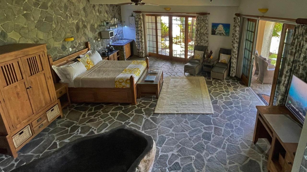 Готель Tropical Hideaway Port Elizabeth Екстер'єр фото